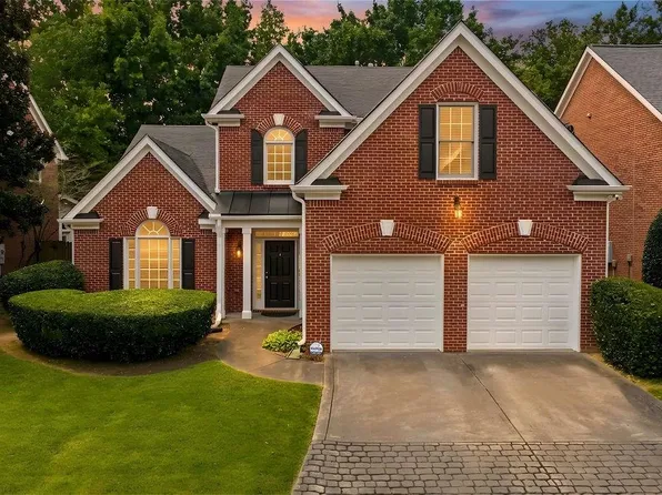 1943 Regency Cove Ct, Atlanta, GA 30341