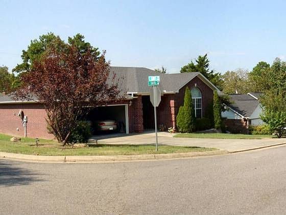 1st image of 1510 Lois Ln