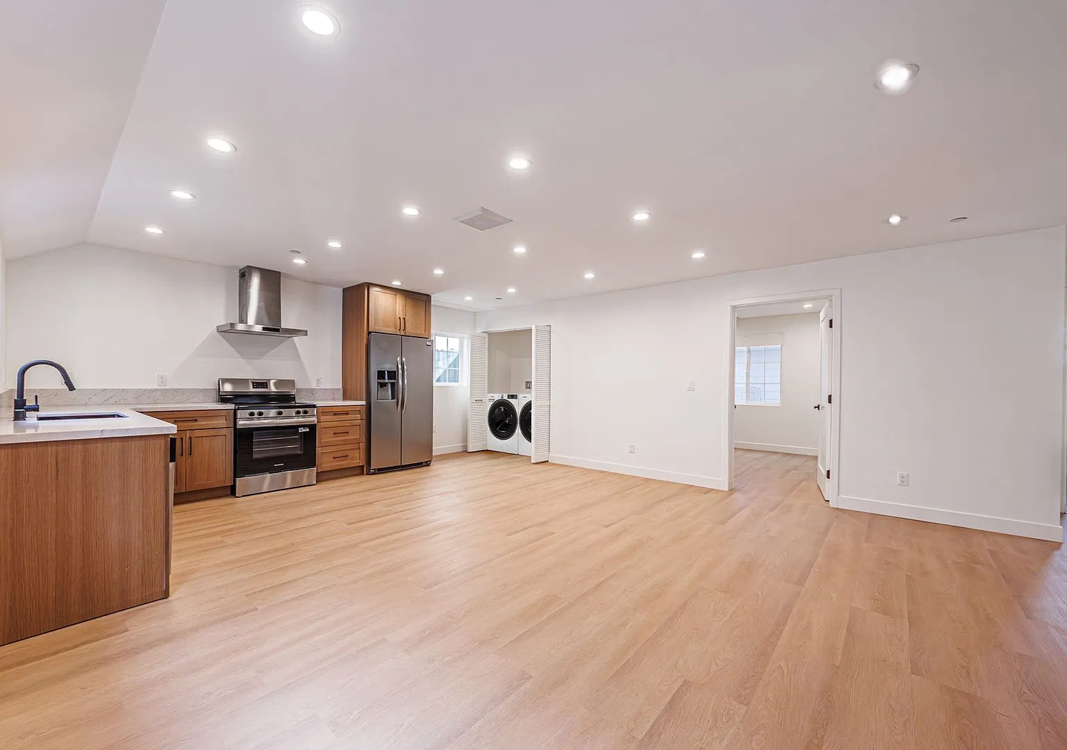 Gorgeously Renovated Fourplex | All Luxury 3-Bedroom Units — Photo 3