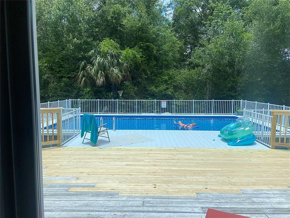 2nd image of 876 Menton Rd
