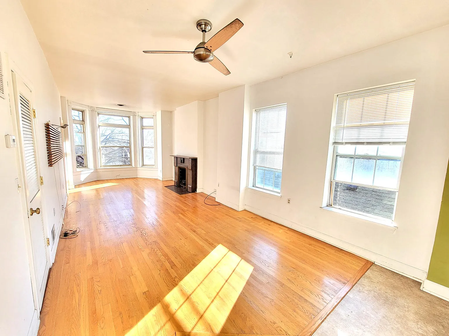 2 bed, 800 sqft, $1,500 — Photo 4