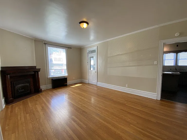 25 E North St — Photo 9
