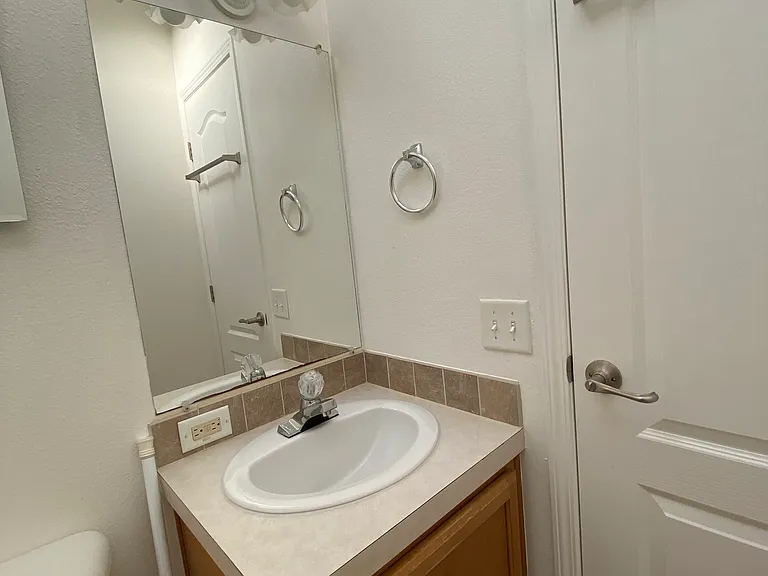 113 S Harold St #15 — Photo 7