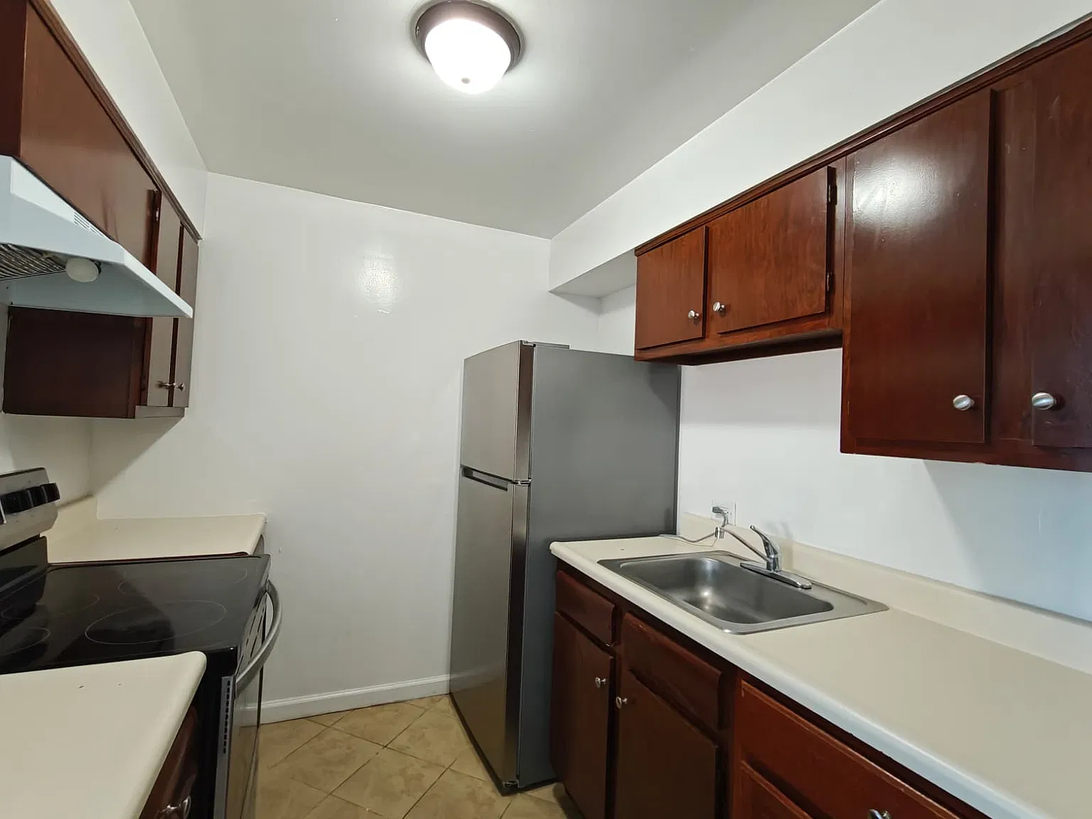 East Germantown's Next Hot 1-Bedroom! — Photo 4