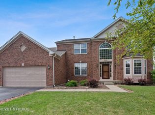 230 Boulder Ct, Gilberts, IL 60136