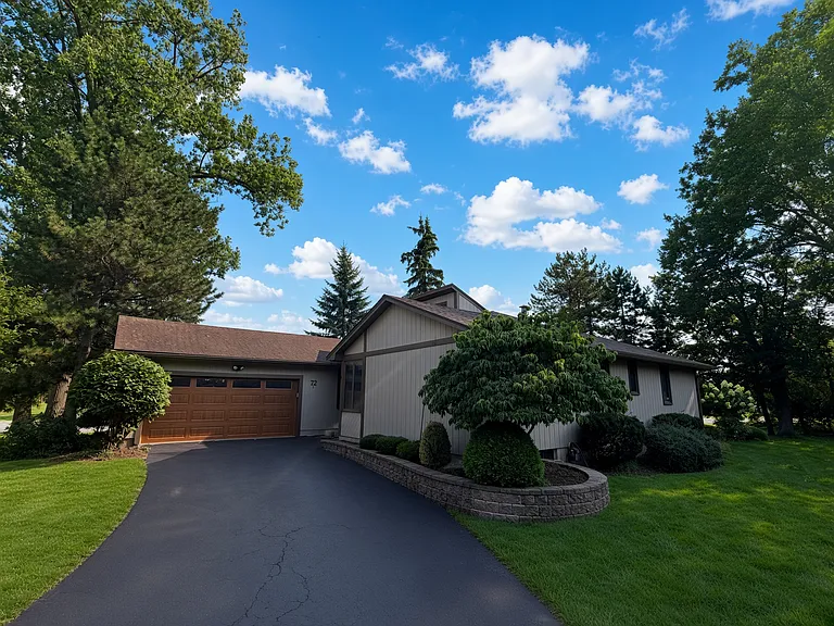 72 Little Robin Rd — Photo 2