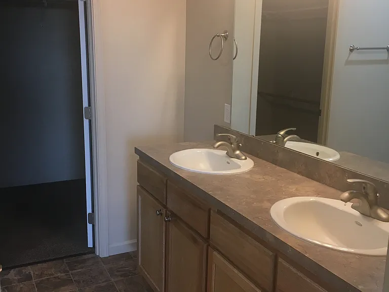 728 SE Scenic View Dr #1A — Photo 5