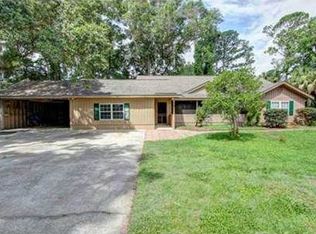 3 Dinghy Pl, Savannah, GA 31410