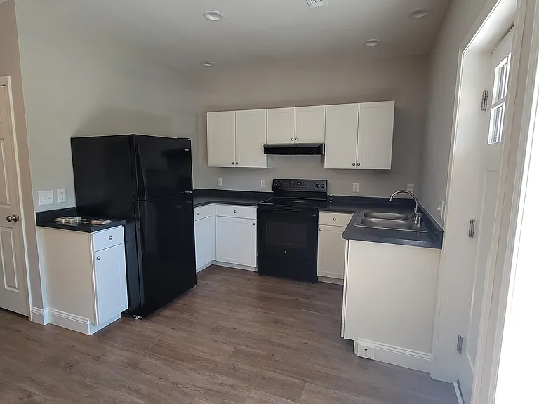37 Ridgehaven Cir — Photo 3