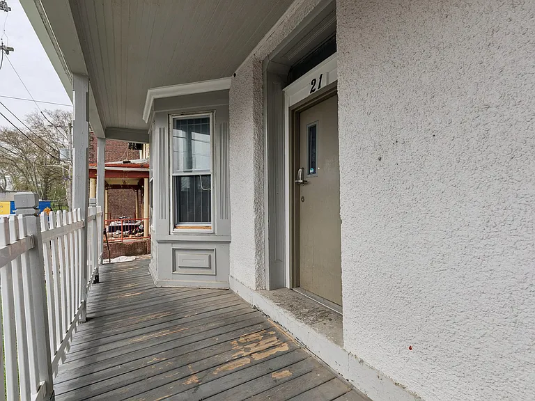 21 E Price St #2B — Photo 22