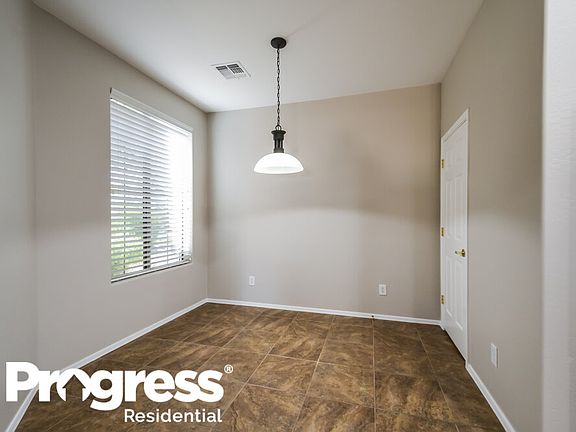 5th image of 41113 N Prestancia Dr