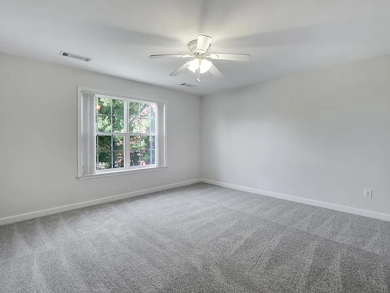 1302 Liberty Pike — Photo 25