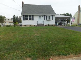 1344 Green Trl, Easton, PA 18040