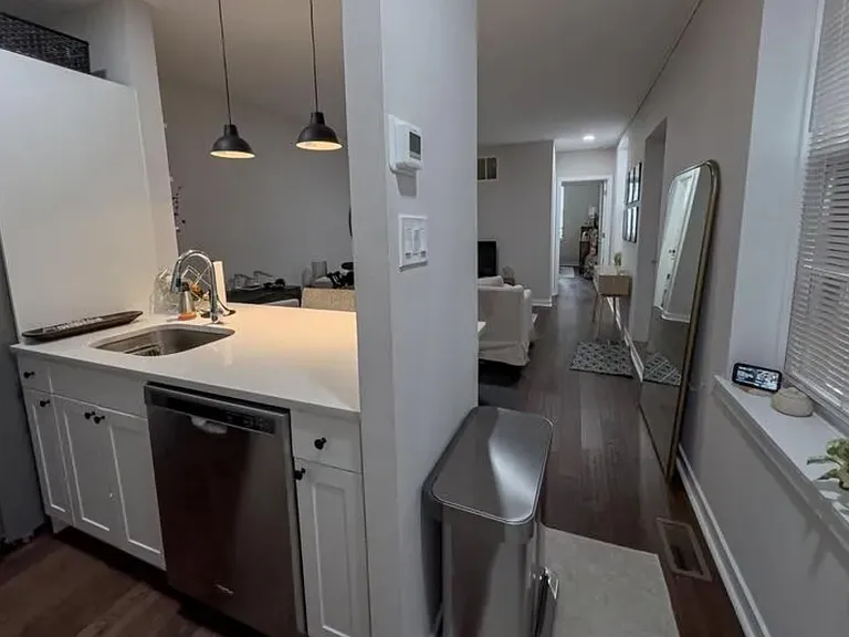 1525 Green St #1RR — Photo 2