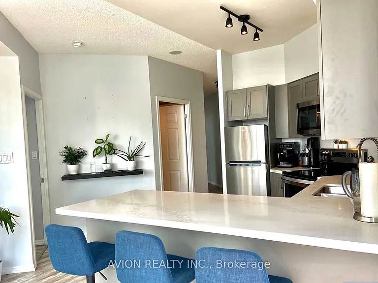 230 Queens Quay W #1526 — Photo 3
