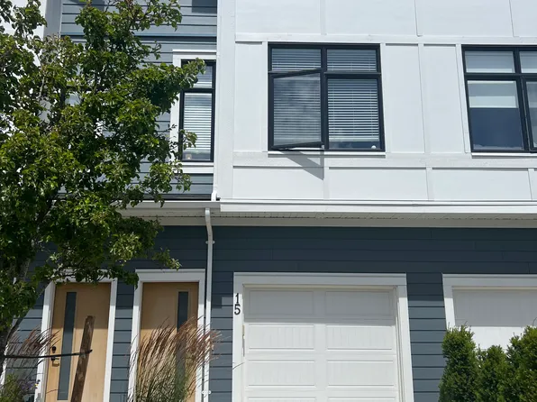 255 Caspian Dr, Colwood, BC V9C 0P5