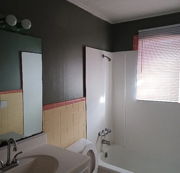 2401 S Linden St #3 — Photo 6