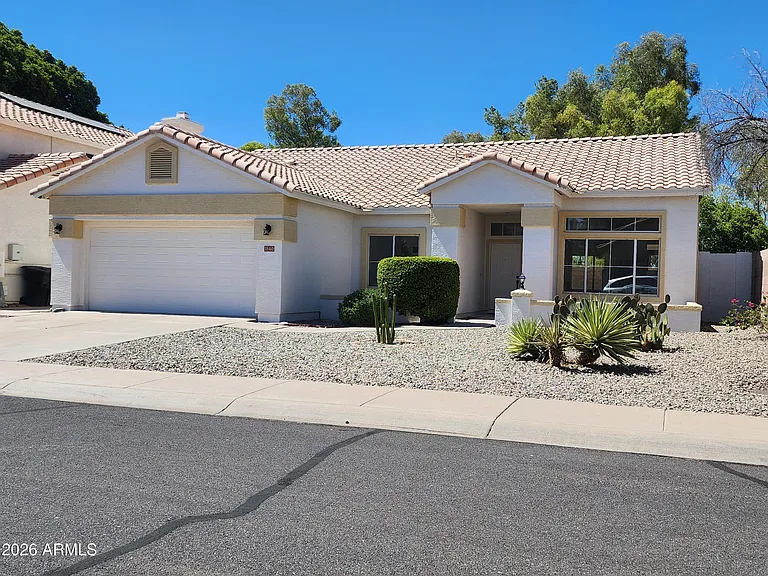 1540 E San Remo Ave — Photo 2