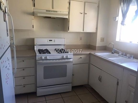 5th image of 3643 Saint Bar Ct