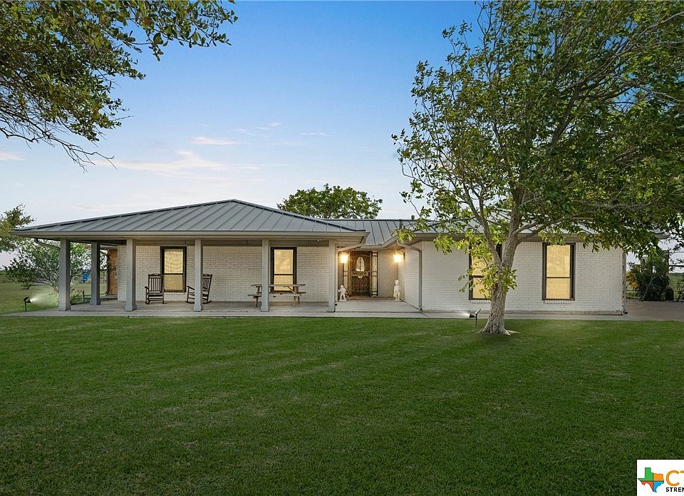 1068 Fm 1360, Woodsboro, TX 78393 Zillow