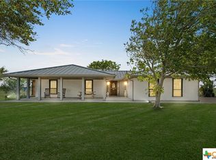 1068 Fm 1360, Woodsboro, TX 78393