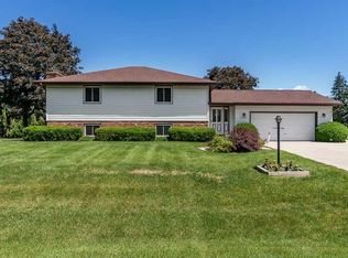 5770 Kutzke Pkwy, South Beloit, IL 61080