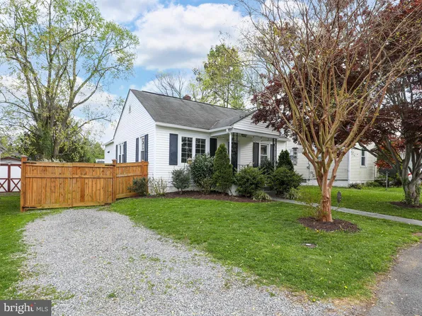 210 Willow Ln, Berryville, VA 22611