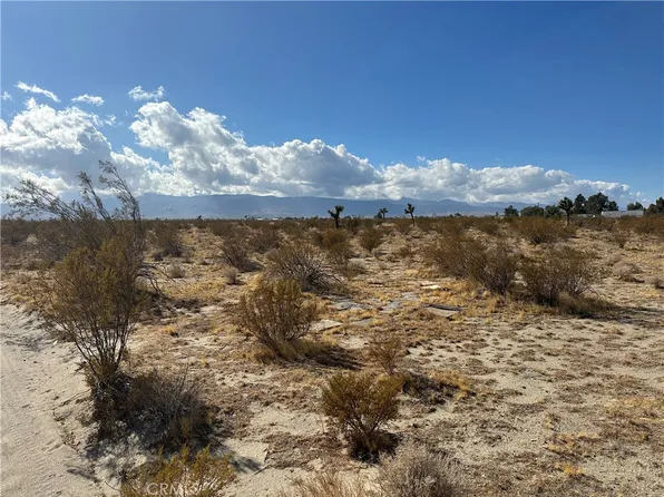 14778 Johnson Rd, Phelan, CA 92371