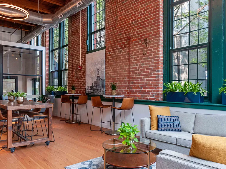 Logan Lofts — Photo 12