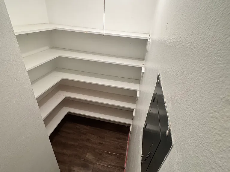 680 Sharp Ln #106 — Photo 6