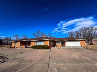 1375 Ohio Ave SW, Huron, SD 57350