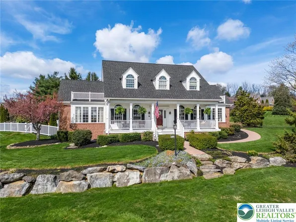 6480 Sweetbriar Ln, Zionsville, PA 18092