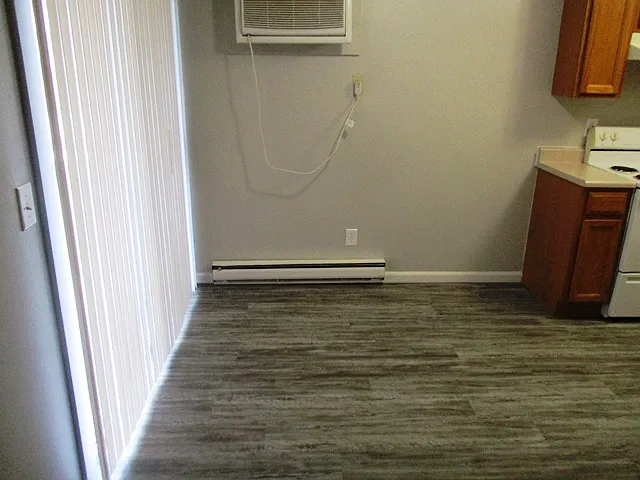 1507 Hancock Dr — Photo 4