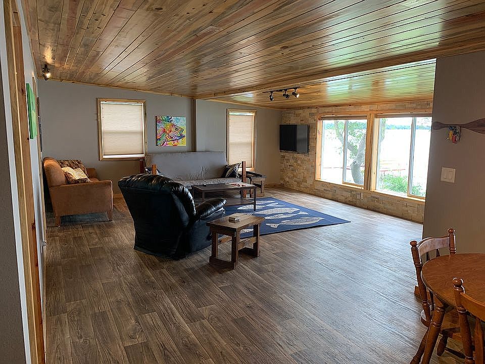 1st image of 10759 Crowley Ave
