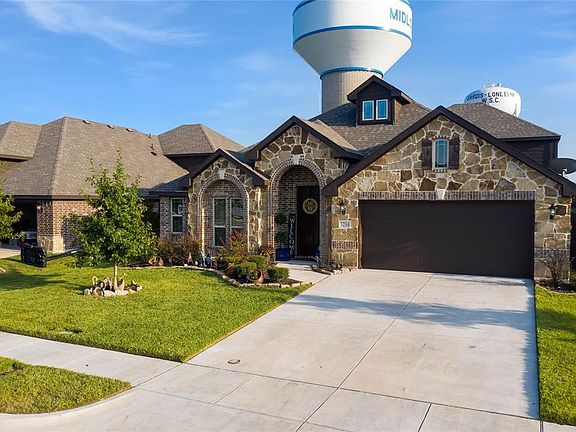 2nd image of 3234 Paisley Dr