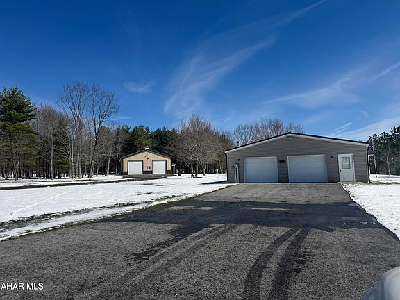 2nd image of 345 Mine 10 Rd