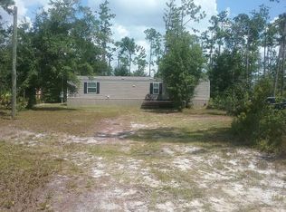 17932 Forest Dr, Fountain, FL 32438