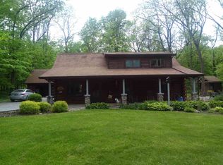 8633 River Canyon Dr, Fort Wayne, IN 46835