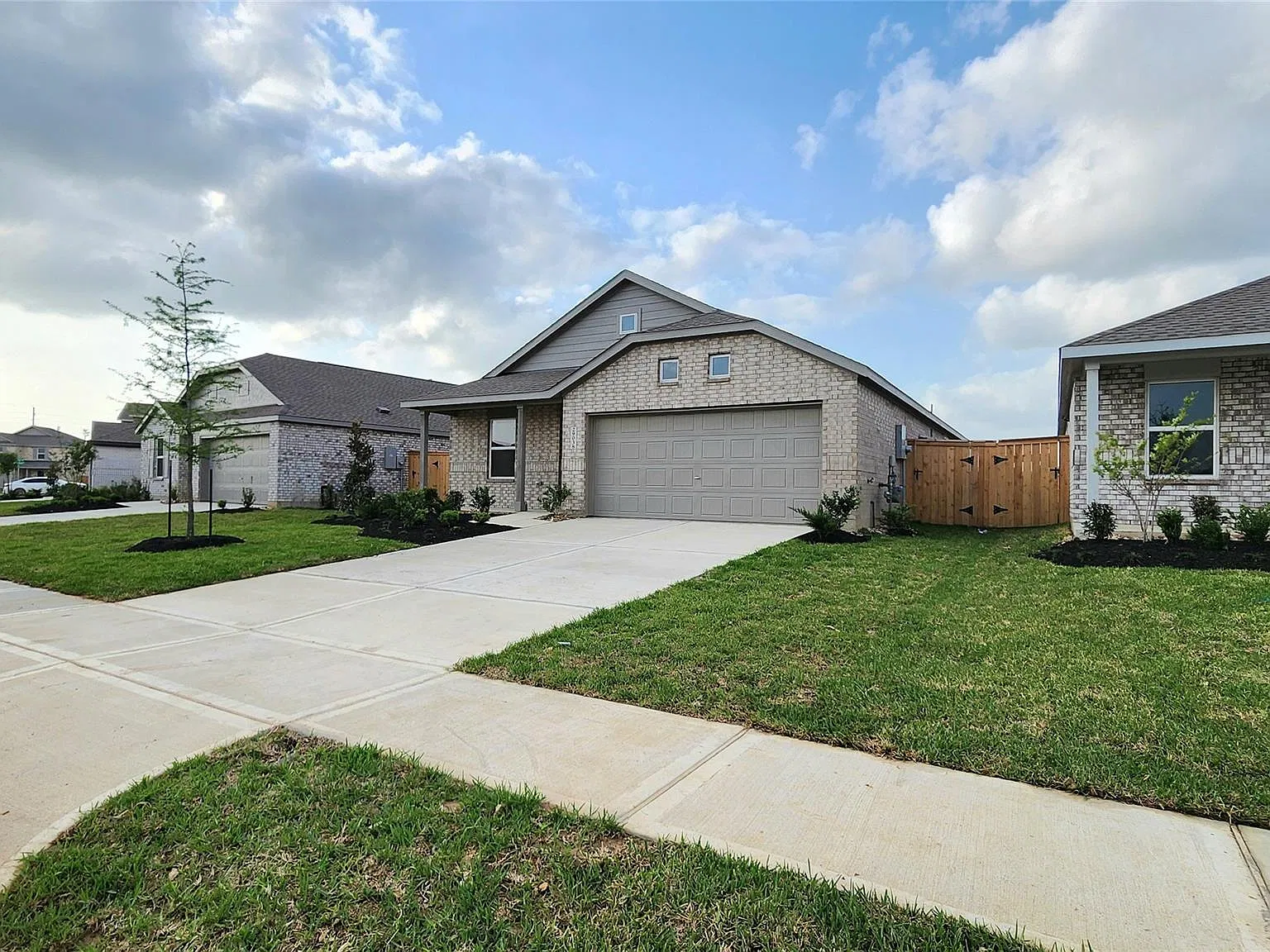 3 bed, 2.0 bath, 1540 sqft, $1,950 — Photo 4