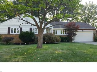 2571 Jameston Dr, Rocky River, OH 44116