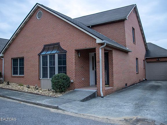 4th image of 1121 Fairgrounds Ct