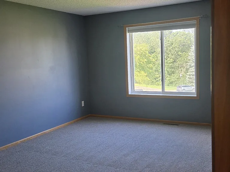 6869 Meadow Grass Ln S — Photo 13