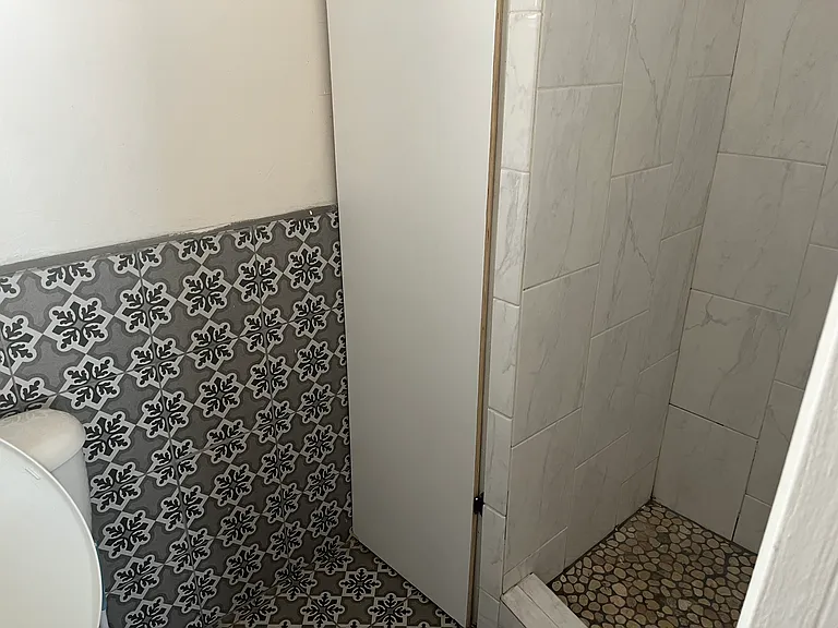 Renovated, Loaded, 1 Bedroom w/ Custom Touches — Photo 35