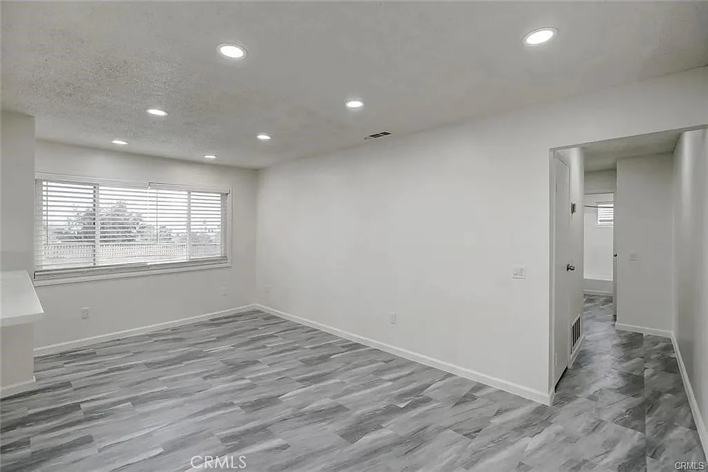 2 bed, 780 sqft, $1,980 — Photo 4