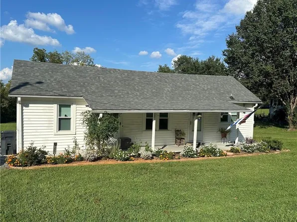 3847 S Friendship Rd, Germanton, NC 27019