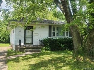 45 Lexington Ter, Amherst, NY 14226