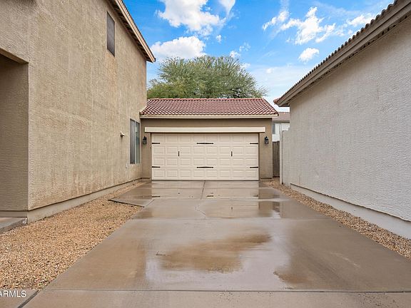5th image of 203 W NOLAN Way