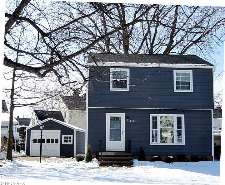 1st image of 7575 Chestnut Hills Dr