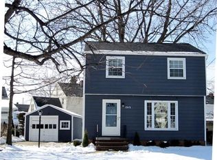 7575 Chestnut Hills Dr, Parma, OH