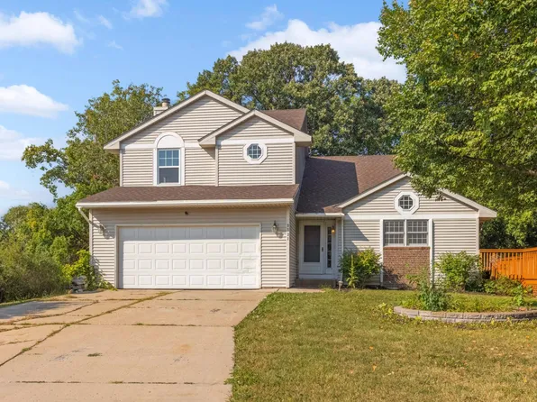 9731 Penn Ave N, Brooklyn Park, MN 55444